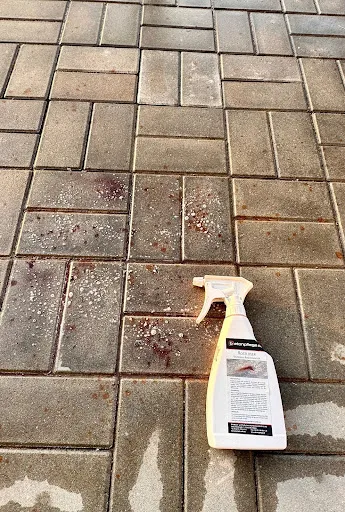 curățare pete rugină cu Rust Remover